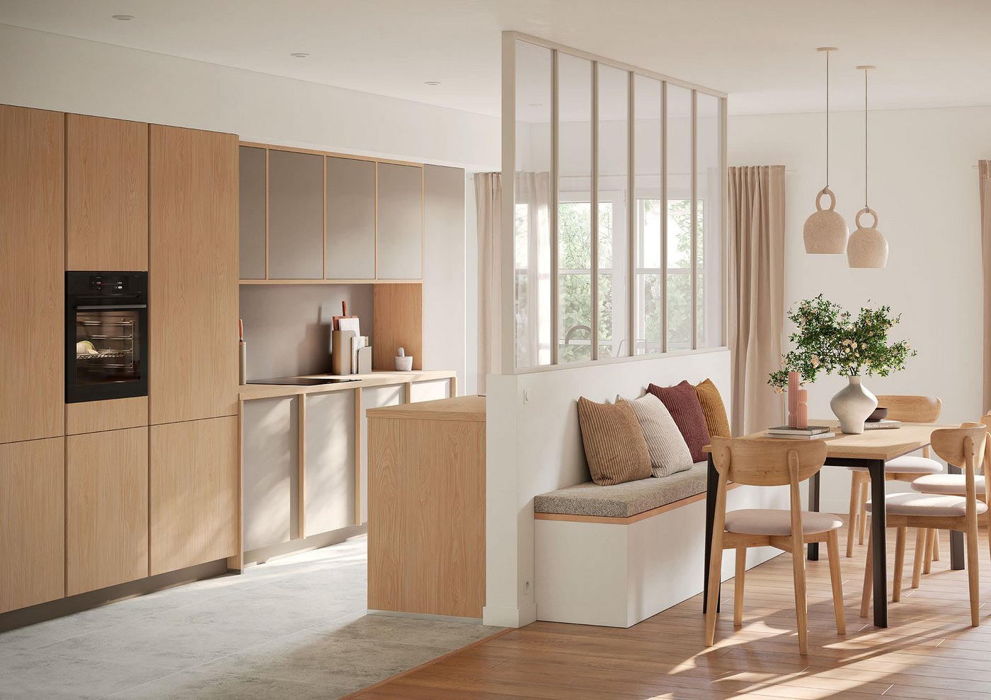 Cuisine lumineuse en bois clair avec rangements intégrés